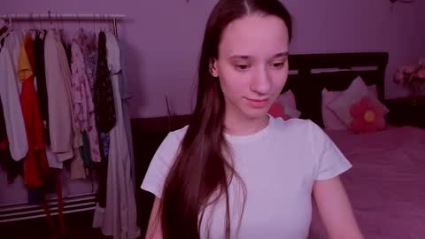 Snapshot of staceycutie chatting on 02-03-26, 05:18 StaceyCutie online show from 02-03-26, 05:18