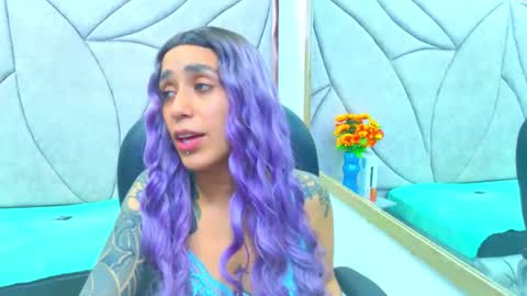 Snapshot of staceylee_ chatting on 11-24-25, 08:30 Stacey lee online show from 11-24-25, 08:30