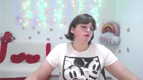 Snapshot of staceylex chatting on 10-07-25, 11:18 Stacey online show from 10-07-25, 11:18