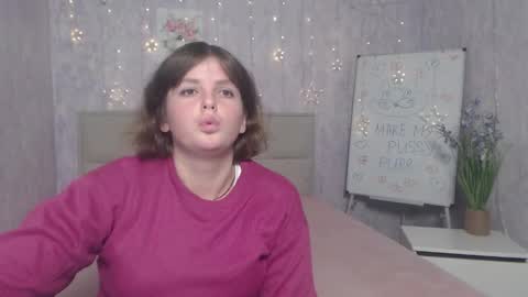 Snapshot of staceylex chatting on 10-10-25, 05:50 Stacey online show from 10-10-25, 05:50