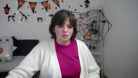 Snapshot of staceylex chatting on 10-22-25, 05:41 Stacey online show from 10-22-25, 05:41