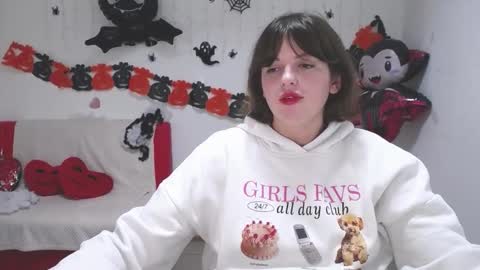 Snapshot of staceylex chatting on 10-25-25, 05:48 Stacey online show from 10-25-25, 05:48