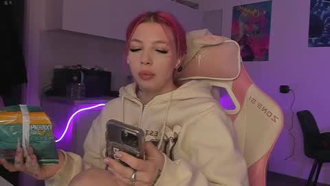 Stacy online show from 02-26-26, 07:24