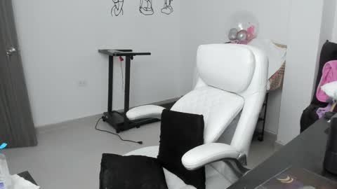 Zulma Yisset online show from 01-12-26, 03:01