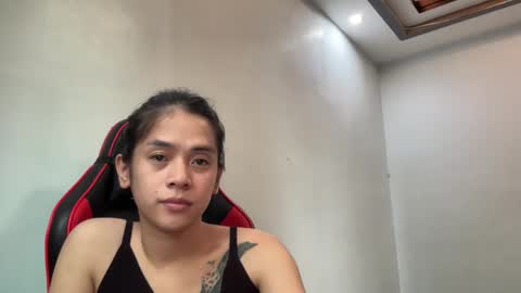 Snapshot of stacygray chatting on 12-18-25, 02:39 Stacy online show from 12-18-25, 02:39