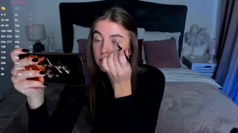 Stacy online show from 11-22-25, 06:23