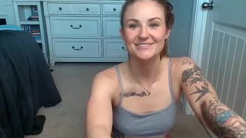 Hannah Lee online show from 02-07-25, 02:58