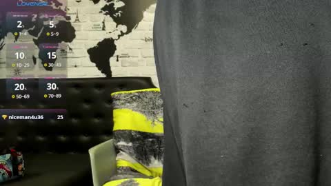 Snapshot of stanlycupper333 chatting on 01-16-25, 03:13 Stanly online show from 01-16-25, 03:13