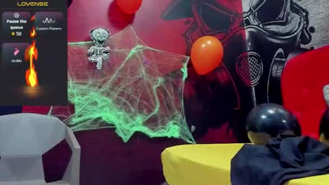 Snapshot of stanlycupper333 chatting on 10-29-25, 11:45 Stanly online show from 10-29-25, 11:45