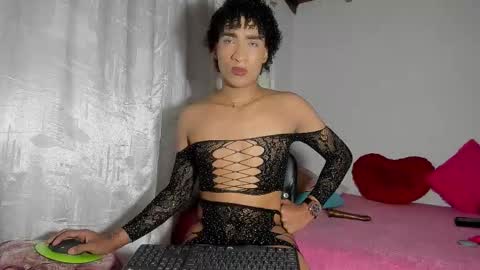 Stannly  online show from 10-15-25, 04:34