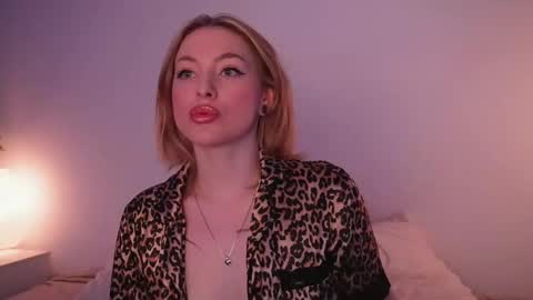 Kristina online show from 02-21-26, 01:01