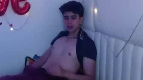 Snapshot of star_boyx chatting on 02-27-25, 11:15 star_boyx online show from 02-27-25, 11:15