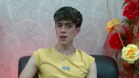 Snapshot of star_boyx chatting on 03-05-25, 08:53 star_boyx online show from 03-05-25, 08:53