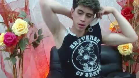 Snapshot of star_boyx chatting on 03-08-25, 05:22 star_boyx online show from 03-08-25, 05:22