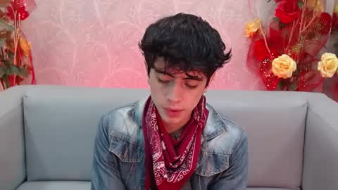 Snapshot of star_boyx chatting on 09-12-25, 08:53 star_boyx online show from 09-12-25, 08:53