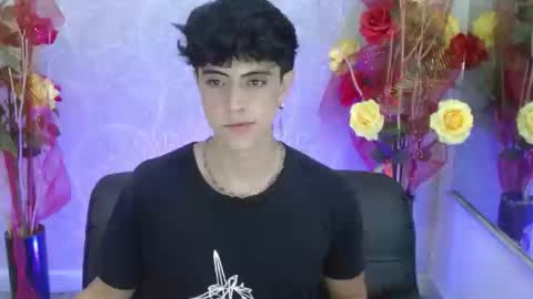 Snapshot of star_boyx chatting on 10-09-25, 09:13 star_boyx online show from 10-09-25, 09:13