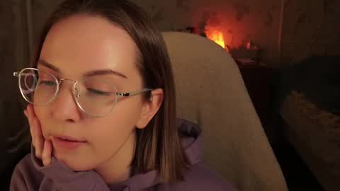 Snapshot of star_shopping chatting on 02-04-25, 01:16 Alice online show from 02-04-25, 01:16