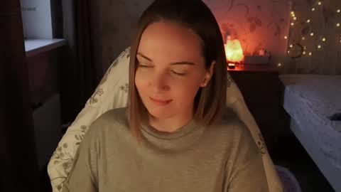 Snapshot of star_shopping chatting on 03-10-25, 12:15 Alice online show from 03-10-25, 12:15