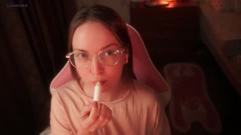 Snapshot of star_shopping chatting on 11-21-25, 08:07 Alice online show from 11-21-25, 08:07