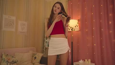 Snapshot of starfromsky chatting on 02-24-26, 12:14 Chloe online show from 02-24-26, 12:14