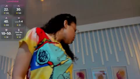 Snapshot of starkjoness chatting on 09-09-25, 12:37 Stark Jones online show from 09-09-25, 12:37