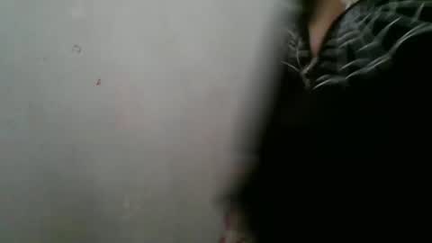 Snapshot of starlesseyes chatting on 01-06-25, 07:20 starlesseyes online show from 01-06-25, 07:20