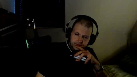 Adam online show from 02-11-25, 07:33