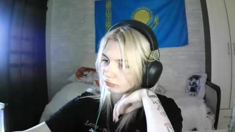 Katie online show from 09-09-25, 10:59