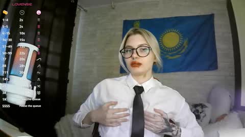 Katie online show from 09-30-25, 09:36
