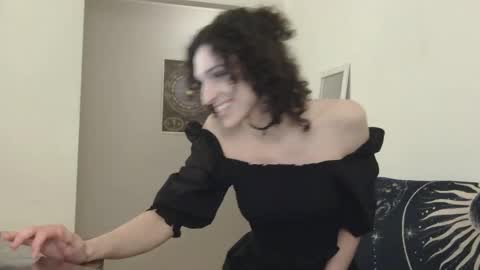 Snapshot of starry_soul chatting on 02-27-26, 12:10 Evan online show from 02-27-26, 12:10