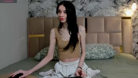 Hello my name is Amanda  online show from 03-19-26, 09:41