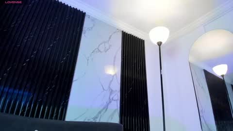 Snapshot of stars4spider_ chatting on 02-07-25, 04:16      online show from 02-07-25, 04:16