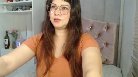 Snapshot of starsweetcute chatting on 11-18-25, 09:58 Celeste online show from 11-18-25, 09:58