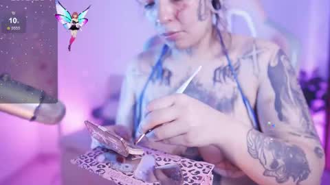 Snapshot of starwitch_ chatting on 10-10-25, 06:29 Yoko online show from 10-10-25, 06:29