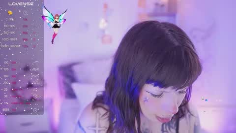 Snapshot of starwitch_ chatting on 10-29-25, 01:24 Yoko online show from 10-29-25, 01:24