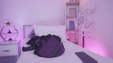 Snapshot of starwitch_ chatting on 11-06-25, 03:35 Yoko online show from 11-06-25, 03:35