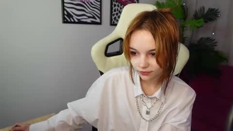 MONICA online show from 01-12-26, 02:22