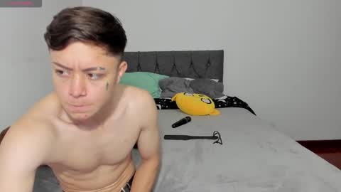 Snapshot of steban_and_kim chatting on 11-18-25, 10:25 steban and kim online show from 11-18-25, 10:25