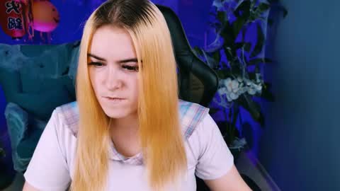 stef_nicks online show from 10-21-25, 09:10