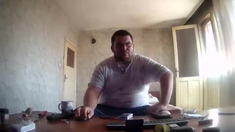 Snapshot of stefan90pt chatting on 09-23-25, 11:35 Stefan online show from 09-23-25, 11:35