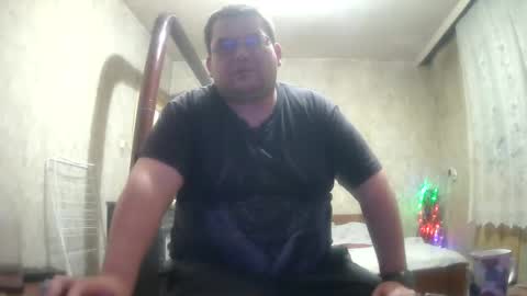 Snapshot of stefan90pt chatting on 11-29-25, 03:04 Stefan online show from 11-29-25, 03:04