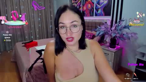 StefanaWinter online show from 10-04-25, 10:24
