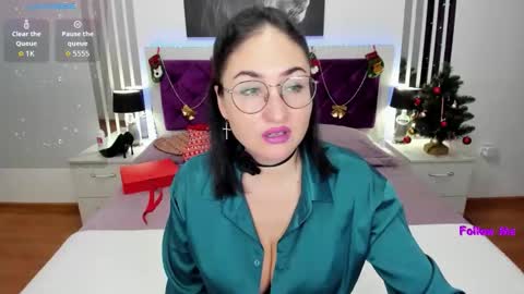 StefanaWinter online show from 12-18-25, 10:32