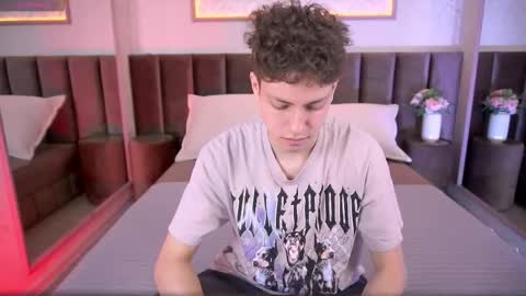 Snapshot of stefanbev chatting on 02-08-26, 07:39 Esrefan online show from 02-08-26, 07:39