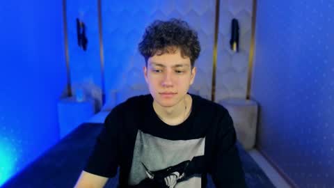 Snapshot of stefanbev chatting on 02-16-26, 07:32 Esrefan online show from 02-16-26, 07:32