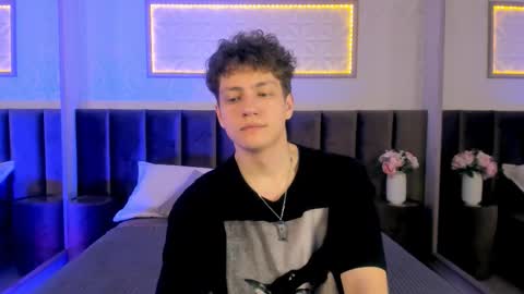 Snapshot of stefanbev chatting on 02-26-26, 07:35 Esrefan online show from 02-26-26, 07:35