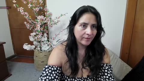 Stafania 3 online show from 01-04-25, 11:22
