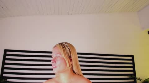 Stefanny   online show from 12-13-24, 12:50