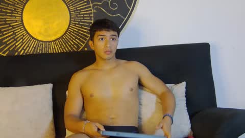 Snapshot of stefano_calle chatting on 11-24-25, 12:16 Stefano online show from 11-24-25, 12:16