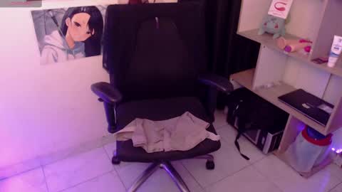 stefany lovers online show from 03-12-25, 09:13